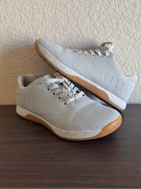 NOBULL SuperFabric Trainer Light Grey Gum Sole Mens 5.5 Womens 7 Workout Shoes